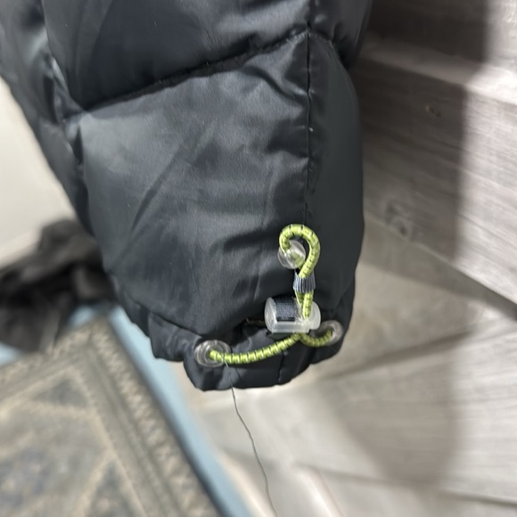 L L Bean large down reversible vest. H1 - Picture 5 of 7